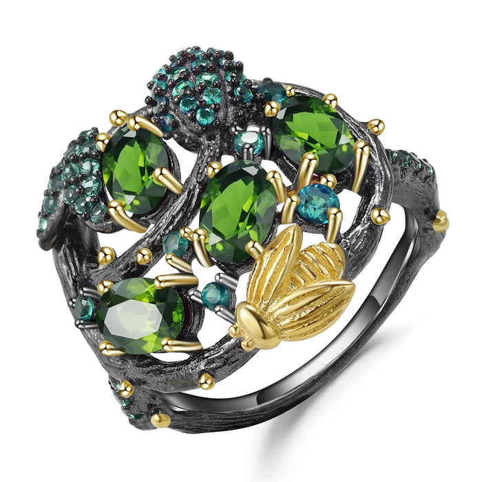 Chrome diopside flower ring with a gold bee, in sterling silver
